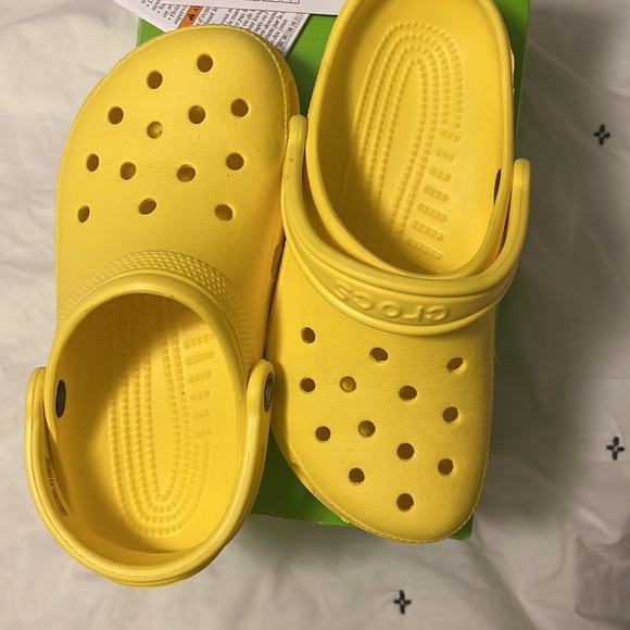 Crocs - Picture 3 of 6